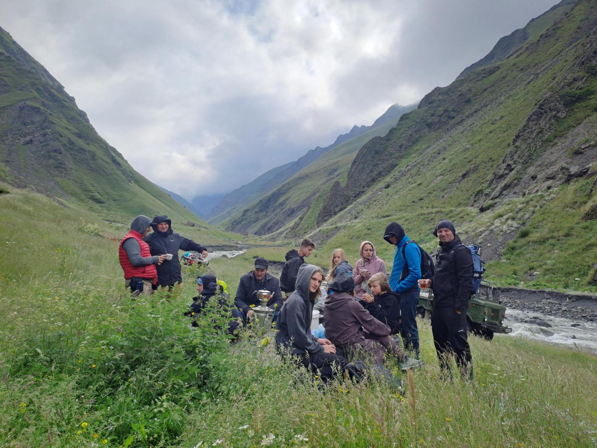 Xinaliq Khinalig Izzet'S Riverside Home Stay Екстер'єр фото