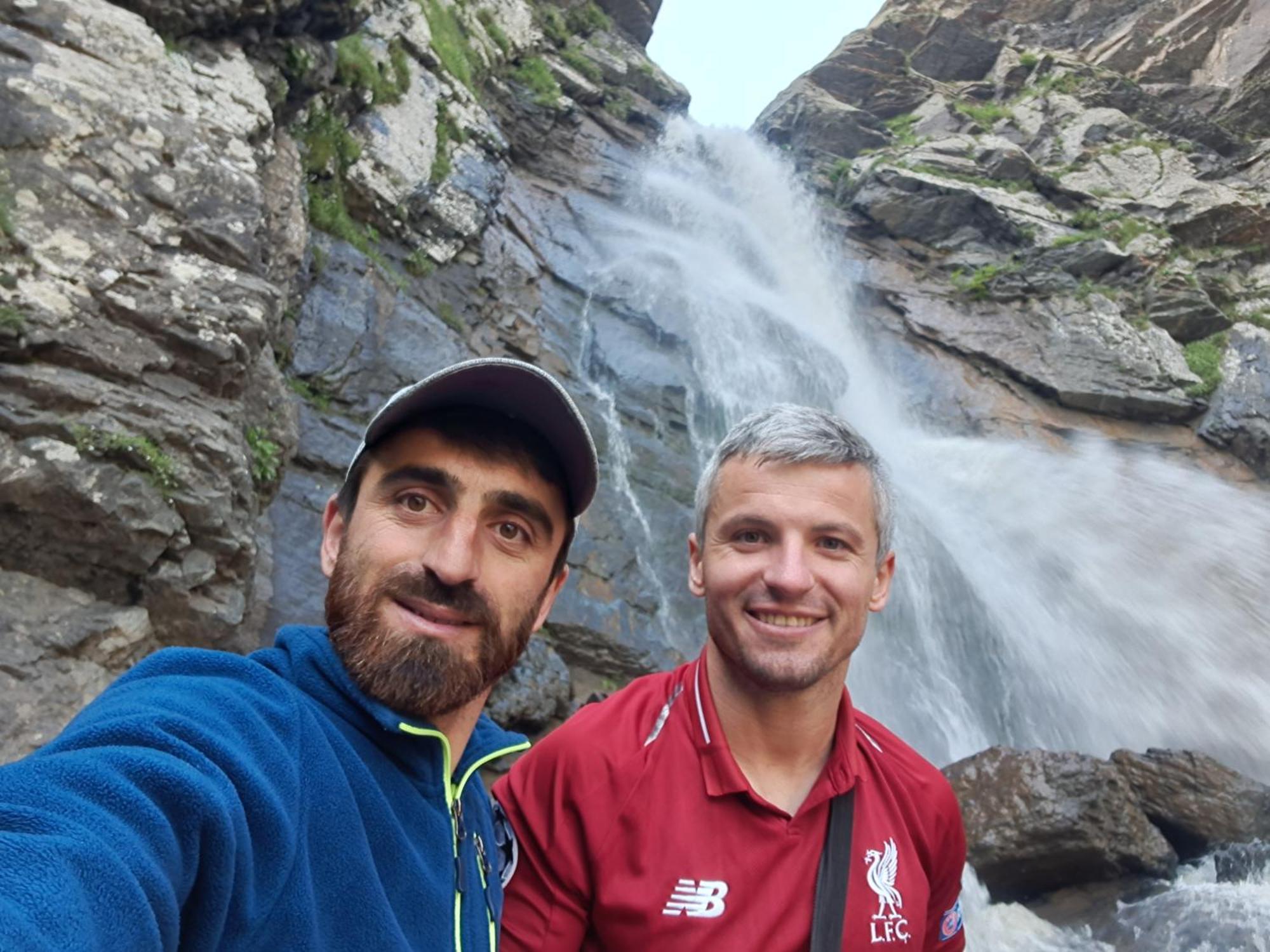 Xinaliq Khinalig Izzet'S Riverside Home Stay Екстер'єр фото